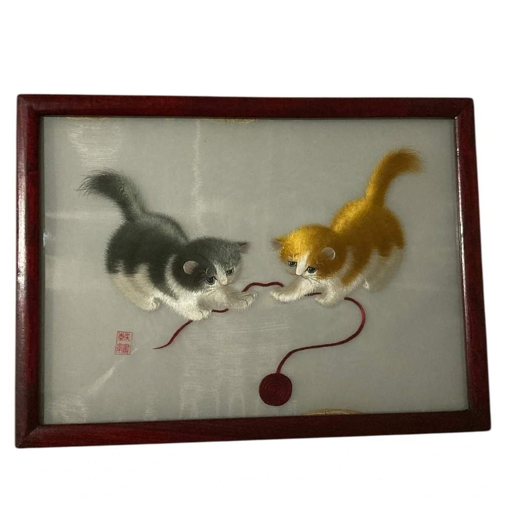 Double Sided Cat Silk Embroidery Art